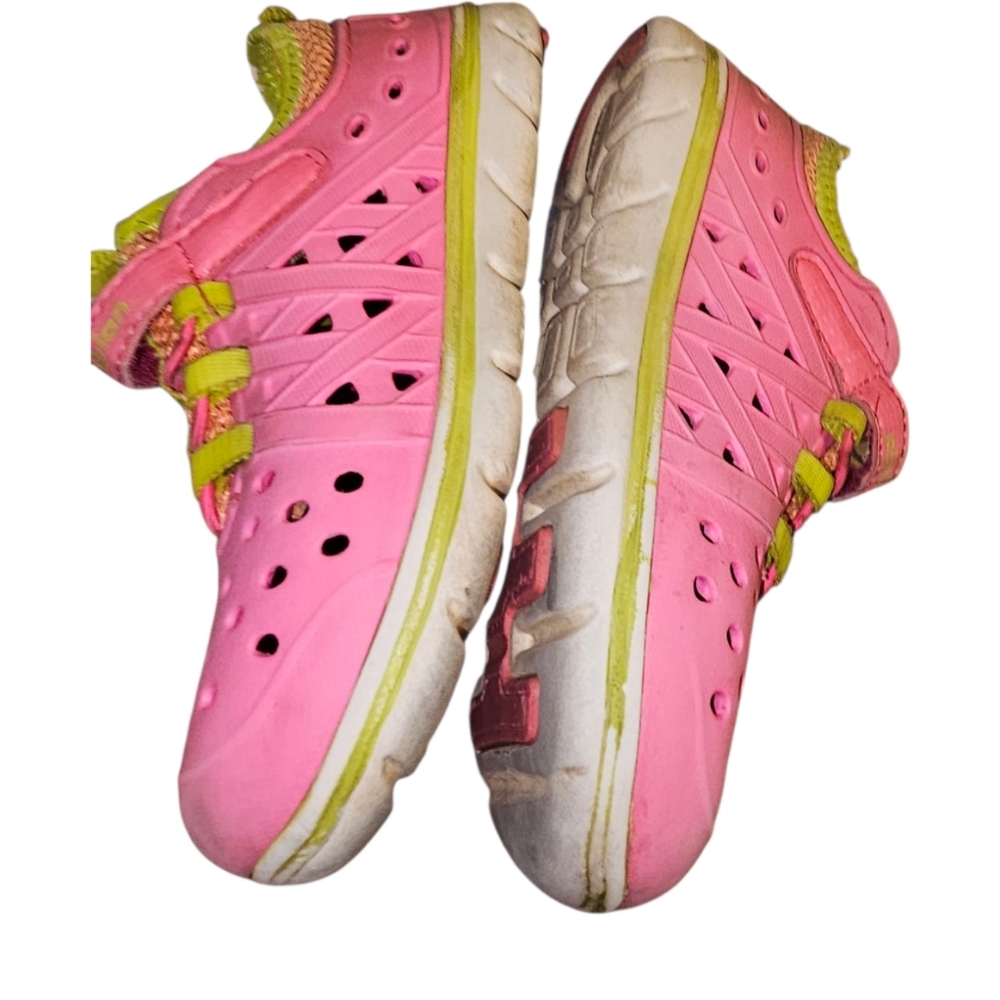 Stride Rite Shoes - Picture 4 of 6